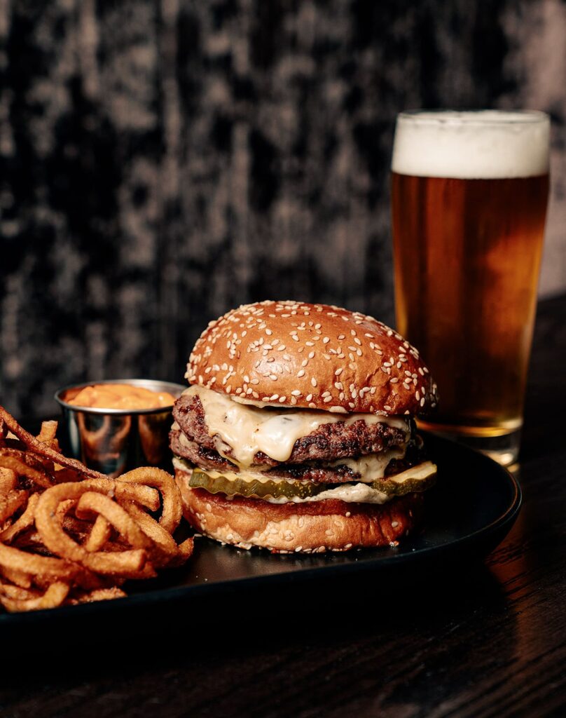 Wolf & Co. Burger | Chicago